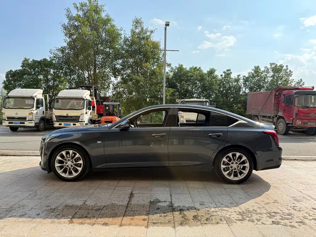 Cadillac CT5 — миниатюра 4