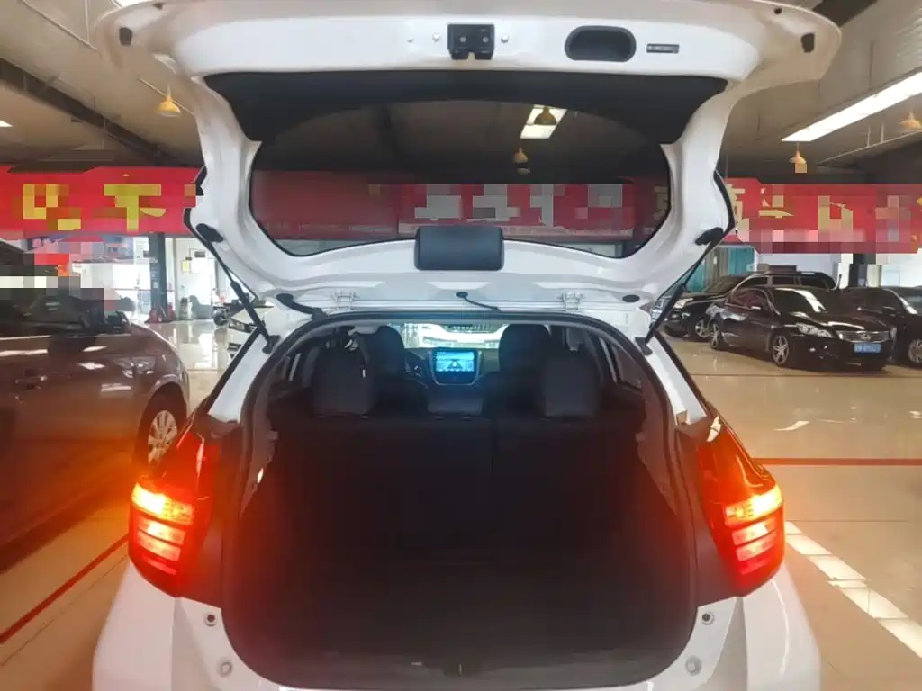 Toyota Vios FS — миниатюра 19