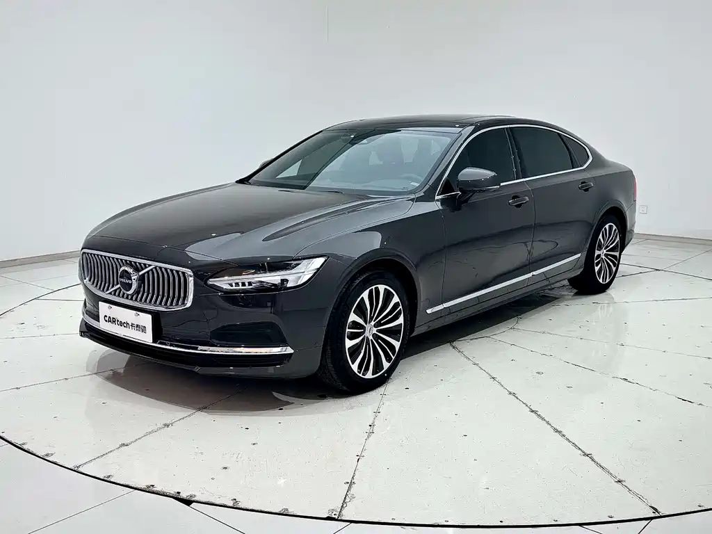 Volvo S90 2024 B5 Luxury