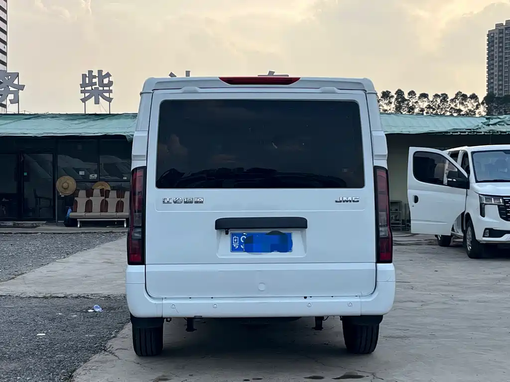 JMC JMC Fushun — миниатюра 5