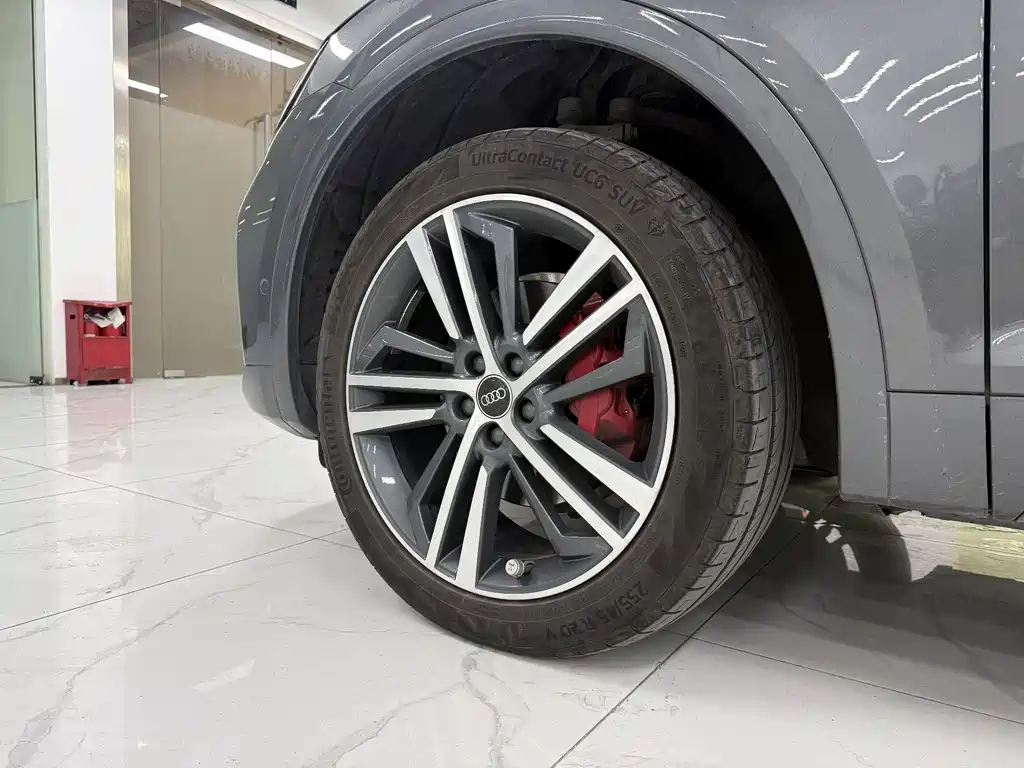 Audi Q5L — миниатюра 7