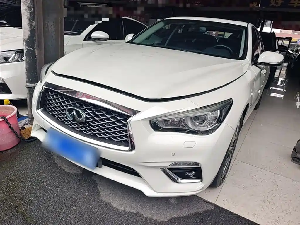 Infiniti Q50L 2020