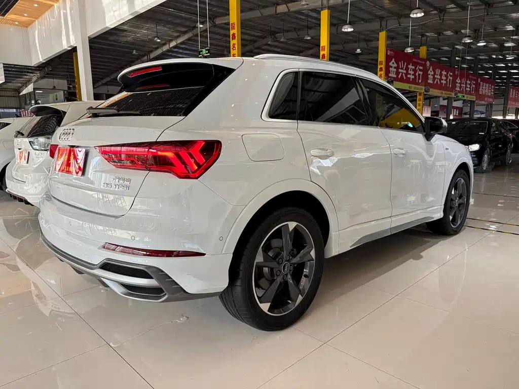 Audi Q3 — миниатюра 9