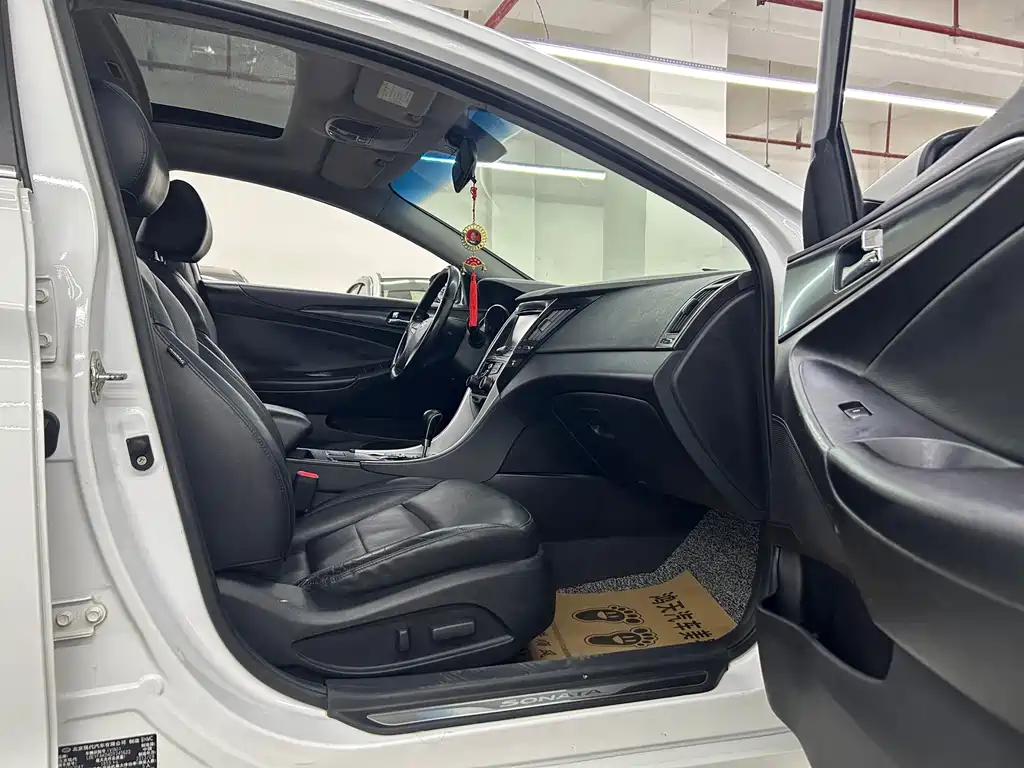 Hyundai Sonata — миниатюра 9