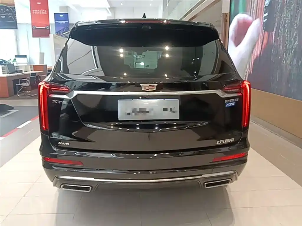 Cadillac XT6 2025 2.0T мест Luxury Executive