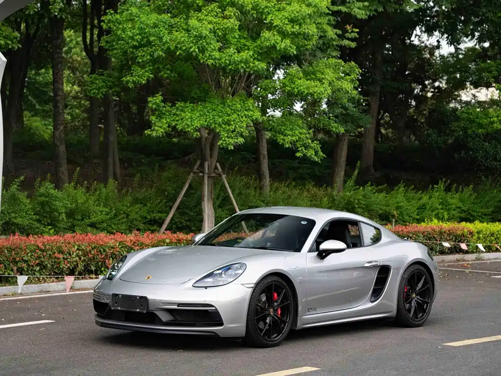 Купить Porsche 718