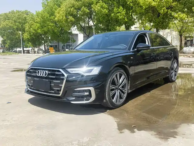 Audi A6L — фото 1