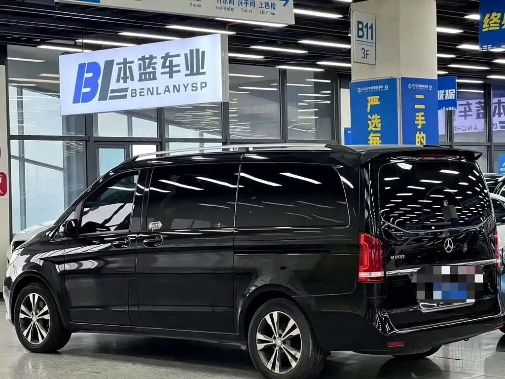 Mercedes-Benz V-Class — миниатюра 8