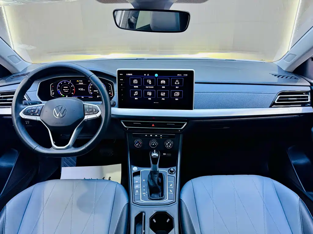 Volkswagen Lavida — миниатюра 6