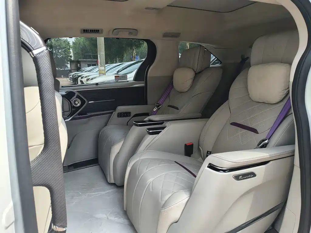 Китайский автомобиль. 华东牌商务车 — миниатюра 14