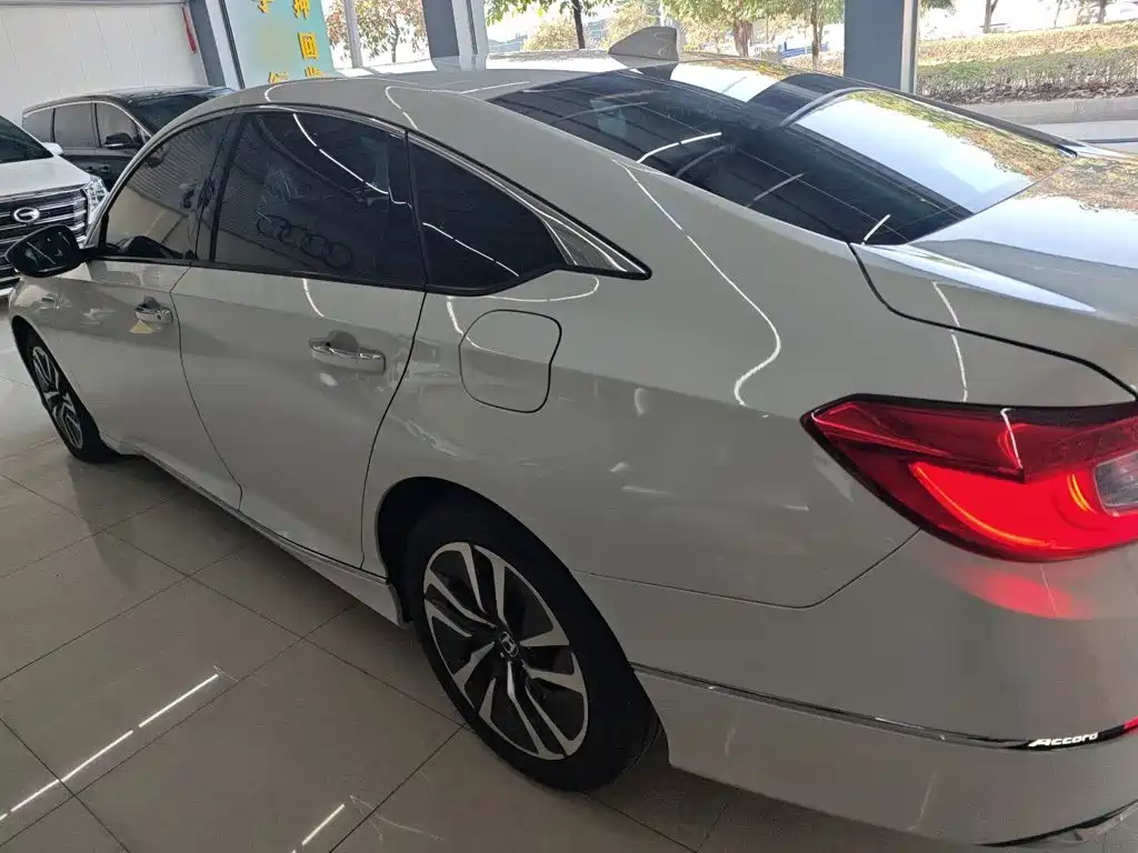 Honda Accord — миниатюра 5