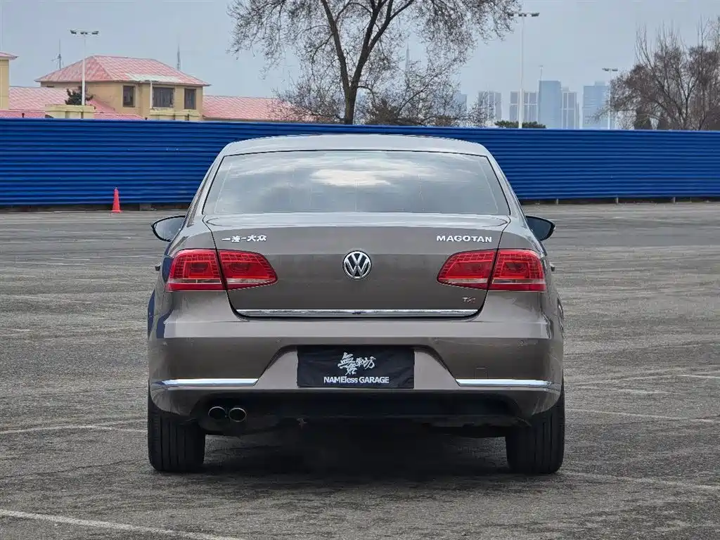Volkswagen Magotan 2015 1.8TSI Lead