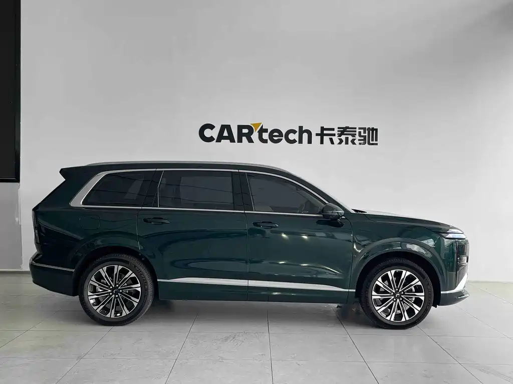 Wuling Xingguang L — миниатюра 6