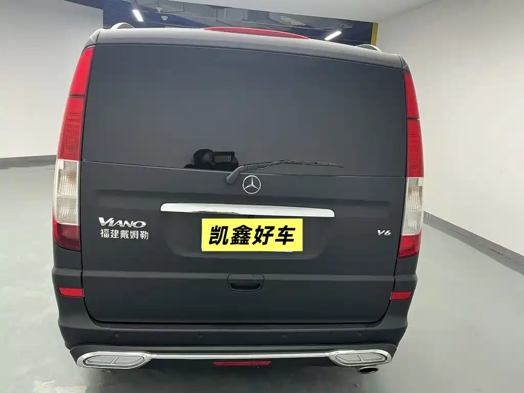 Mercedes-Benz Viano 2010 2.5L Luxury