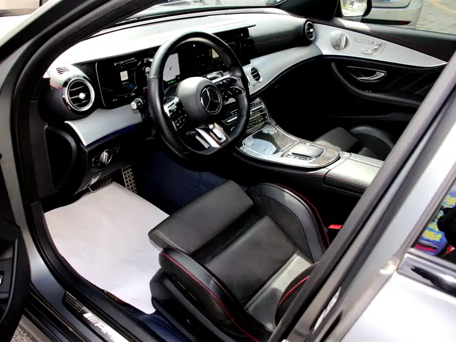 MERCEDES-BENZ E CLASS AMG