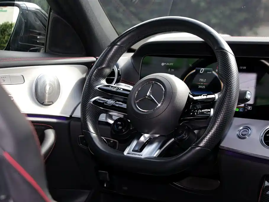 MERCEDES-BENZ E CLASS AMG