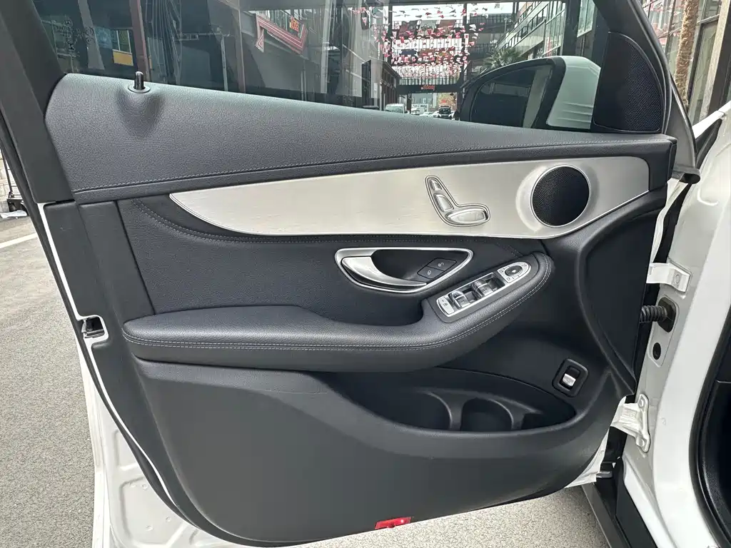 Mercedes-Benz GLC 2019 GLC 200 L 4MATIC
