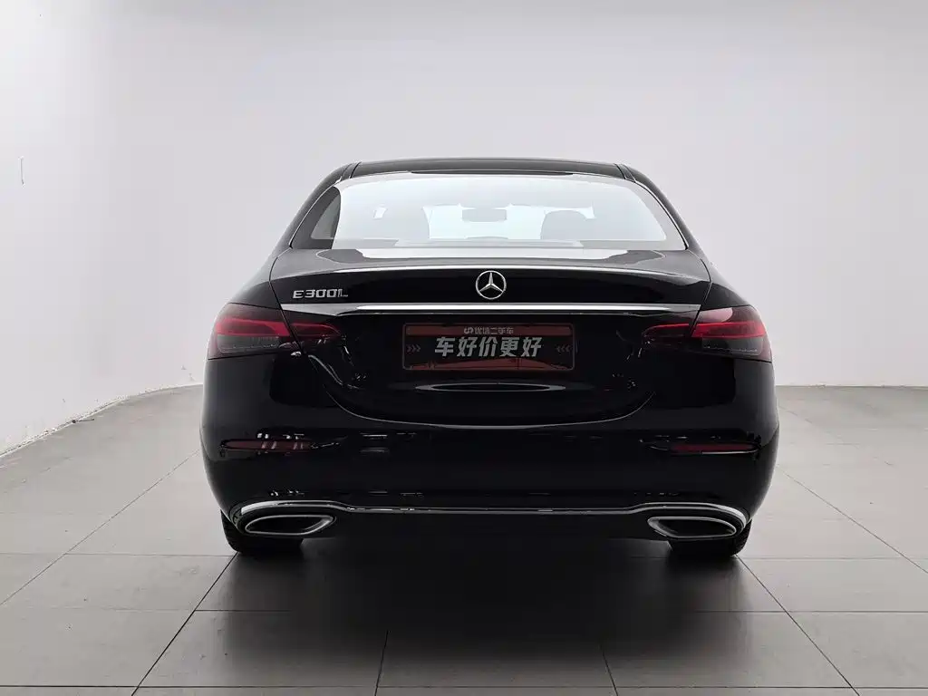 Mercedes-Benz E-Class — миниатюра 4