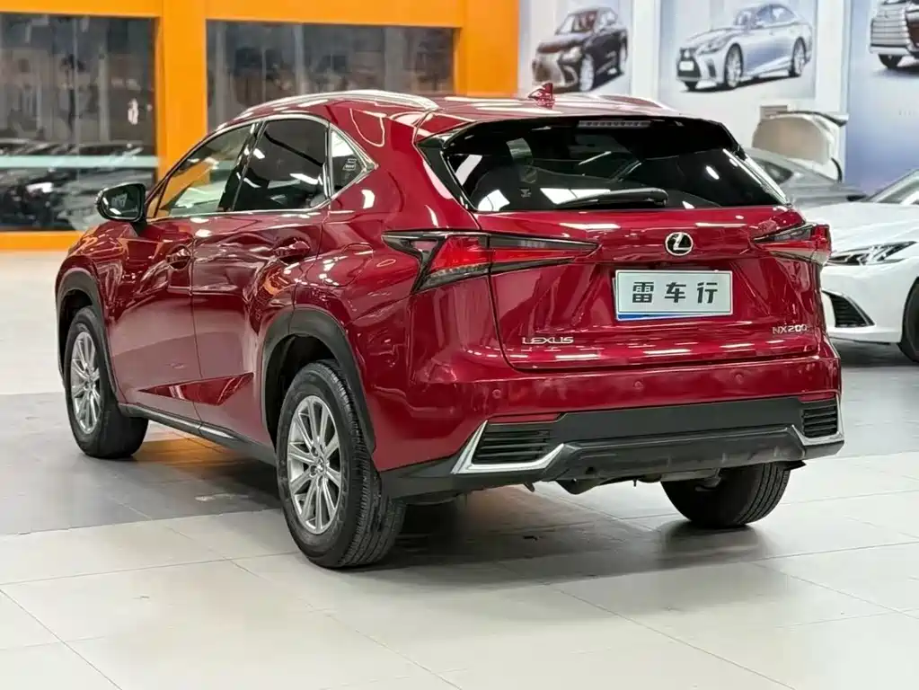 LEXUS NX