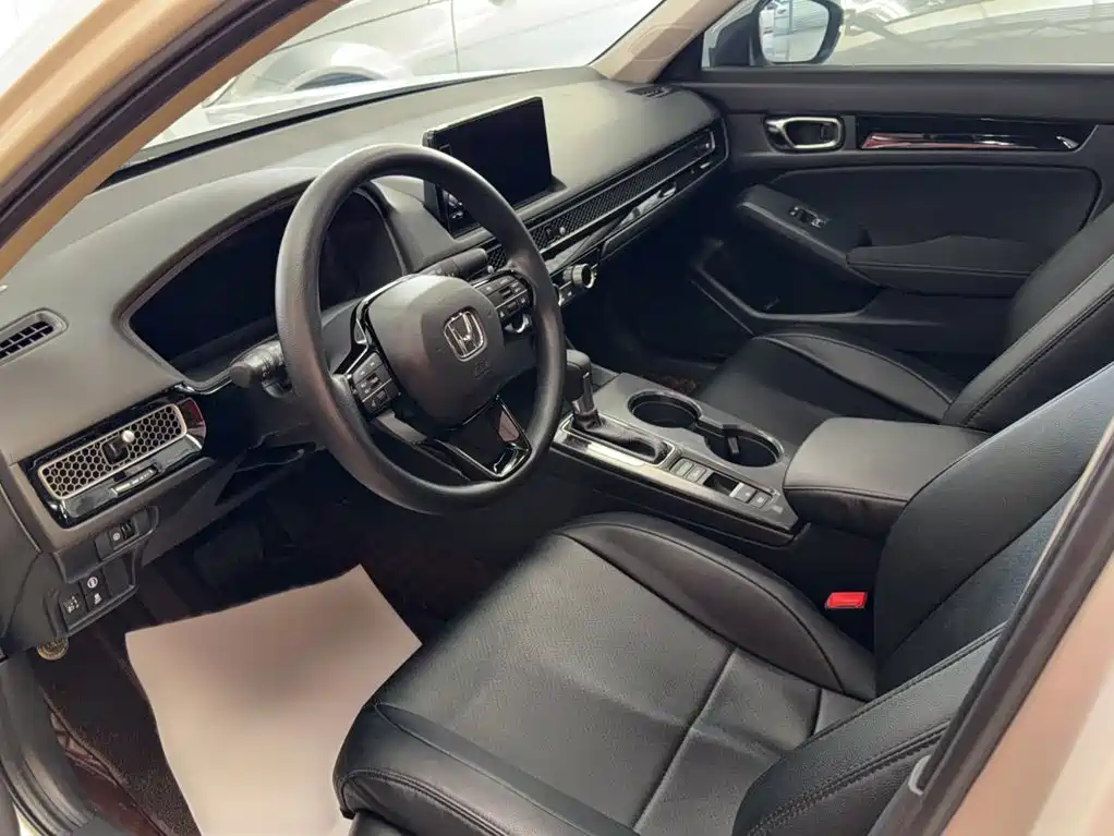Honda Civic — миниатюра 8