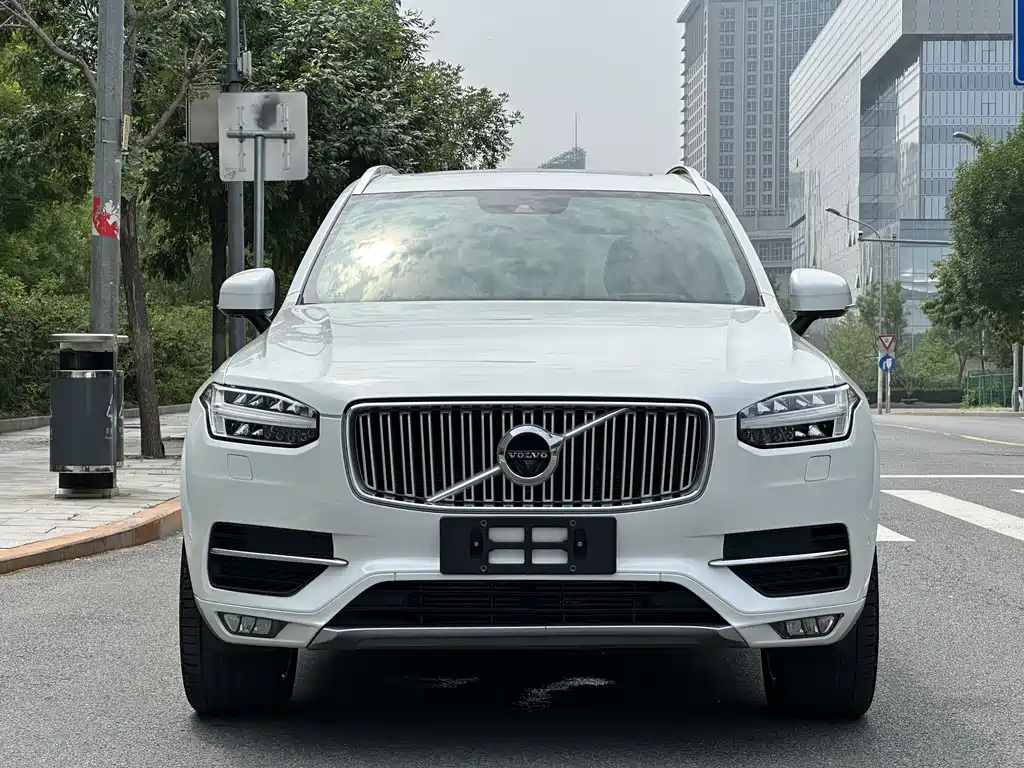 Volvo XC90 2019 T6 7 мест V