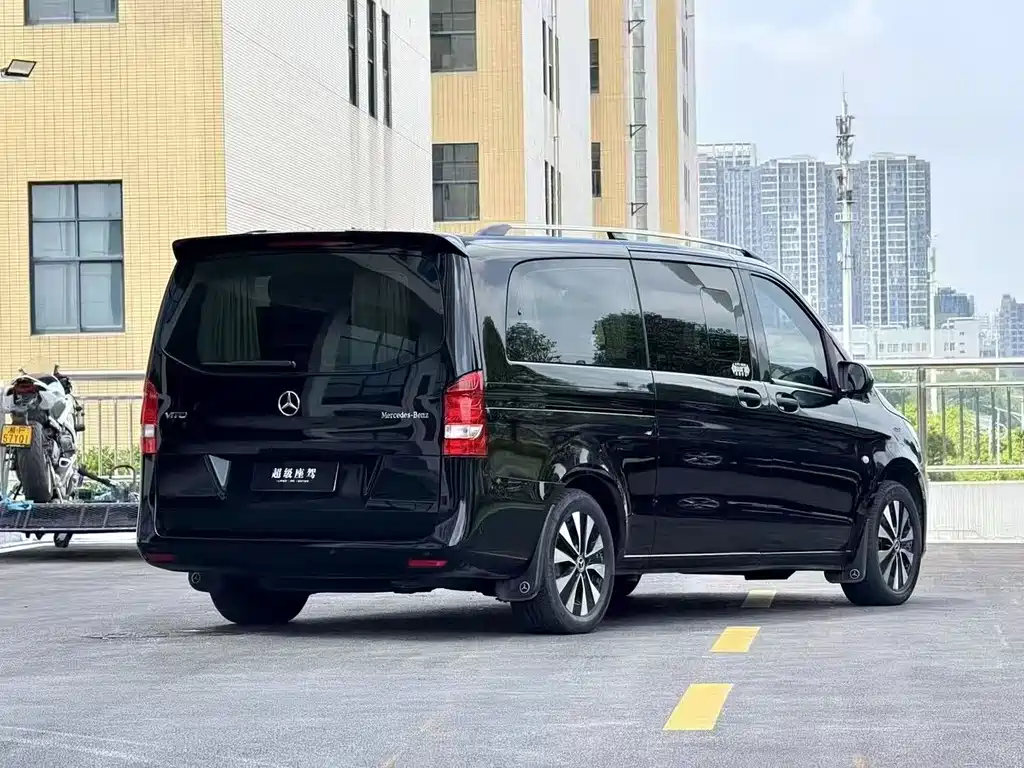 MERCEDES-BENZ VITO