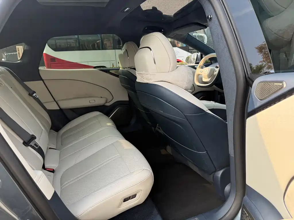 ZEEKR EXTREME KRYPTON 007