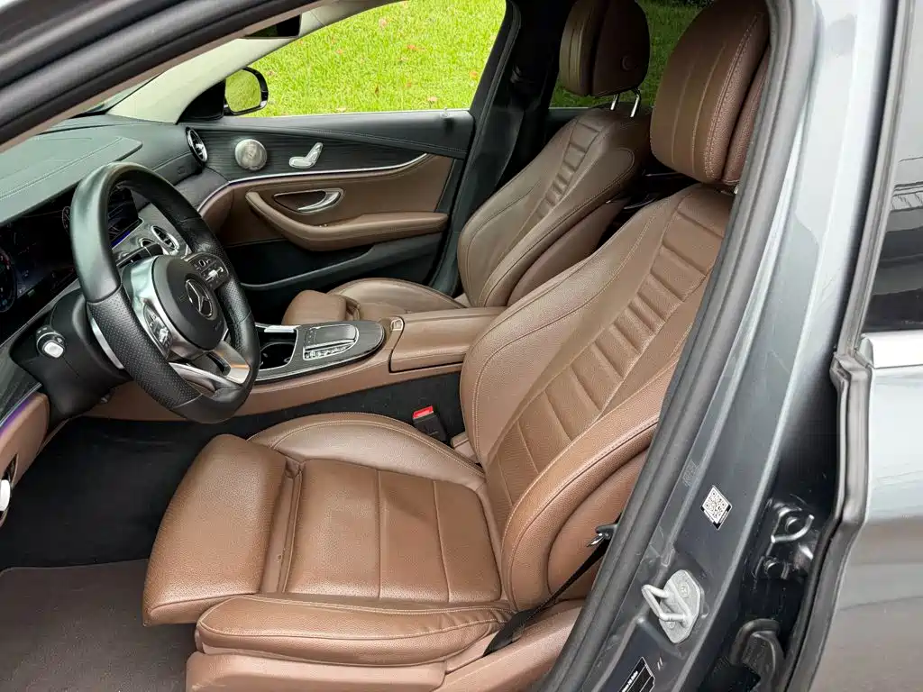 Mercedes-Benz E-Class — миниатюра 8