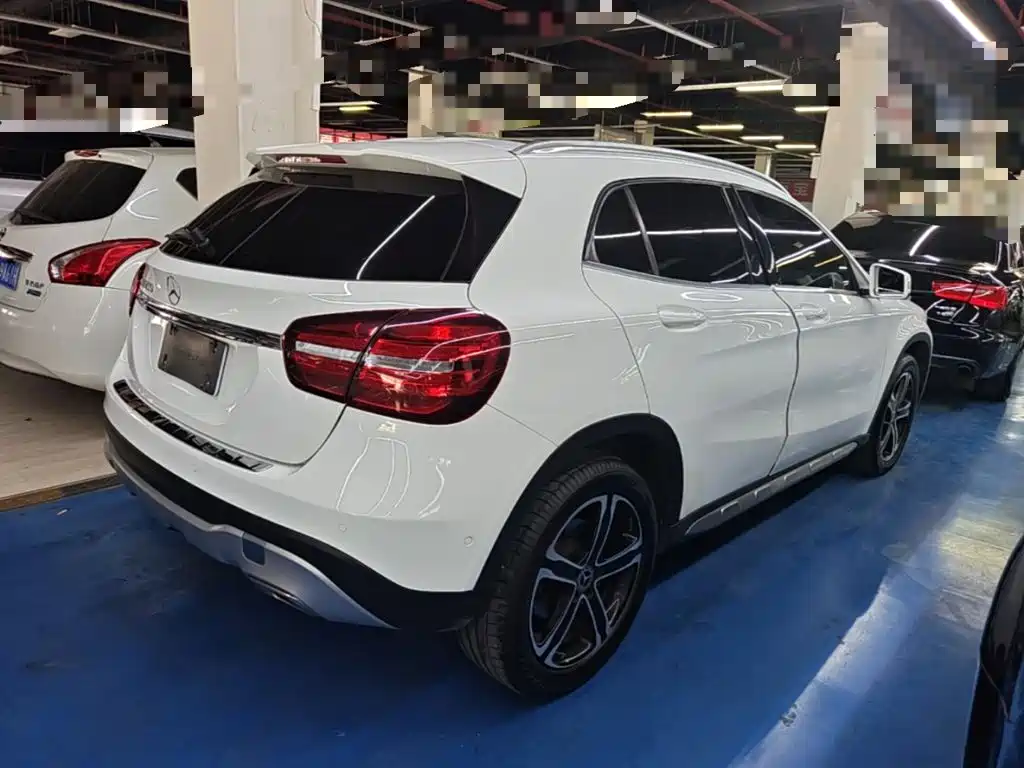 Mercedes-Benz GLA — миниатюра 7