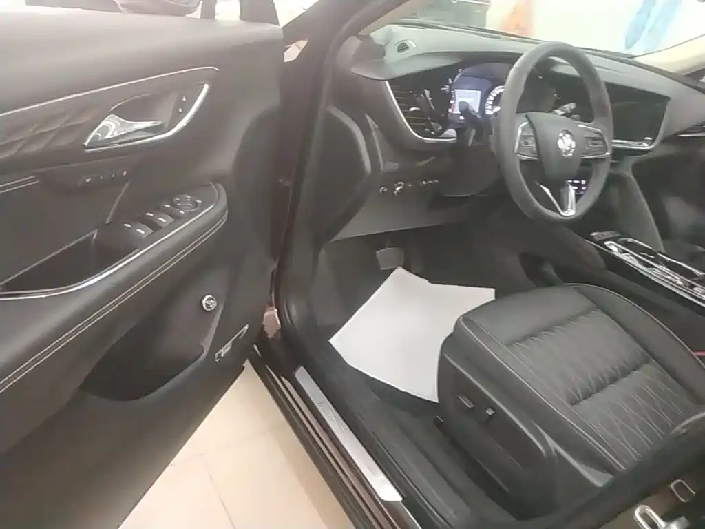 Buick Envision Plus — миниатюра 16