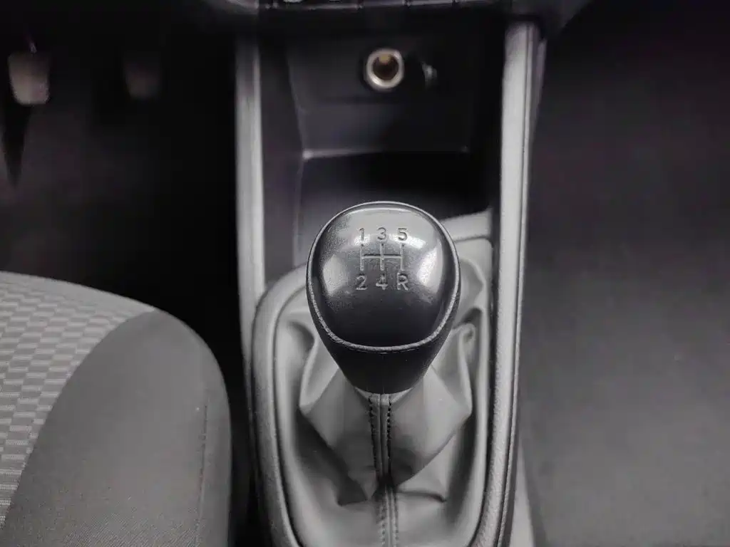 Hyundai Verna — миниатюра 13