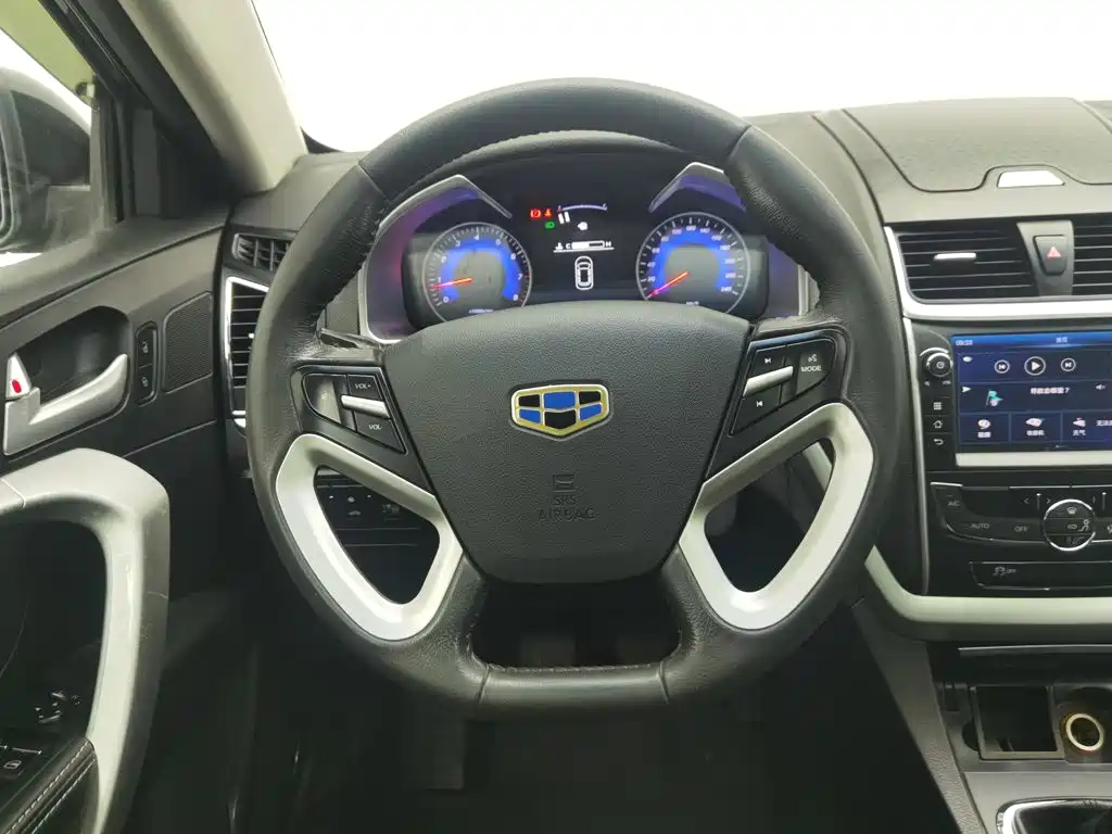 Geely Emgrand — миниатюра 11
