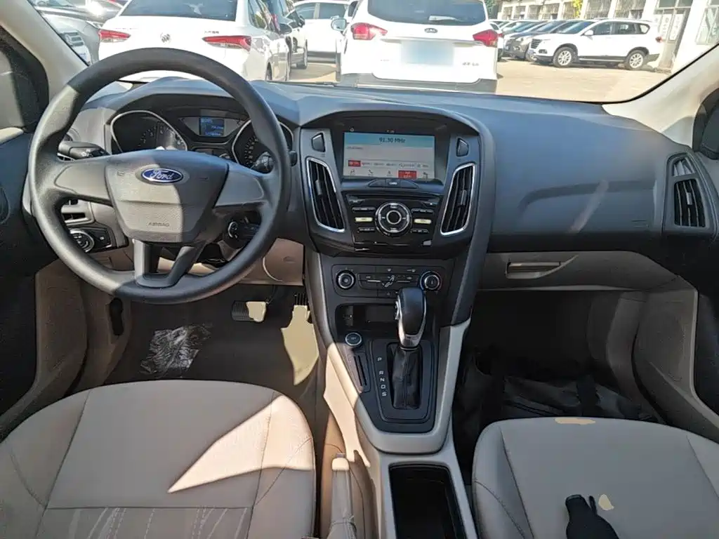 Ford Focus — миниатюра 10