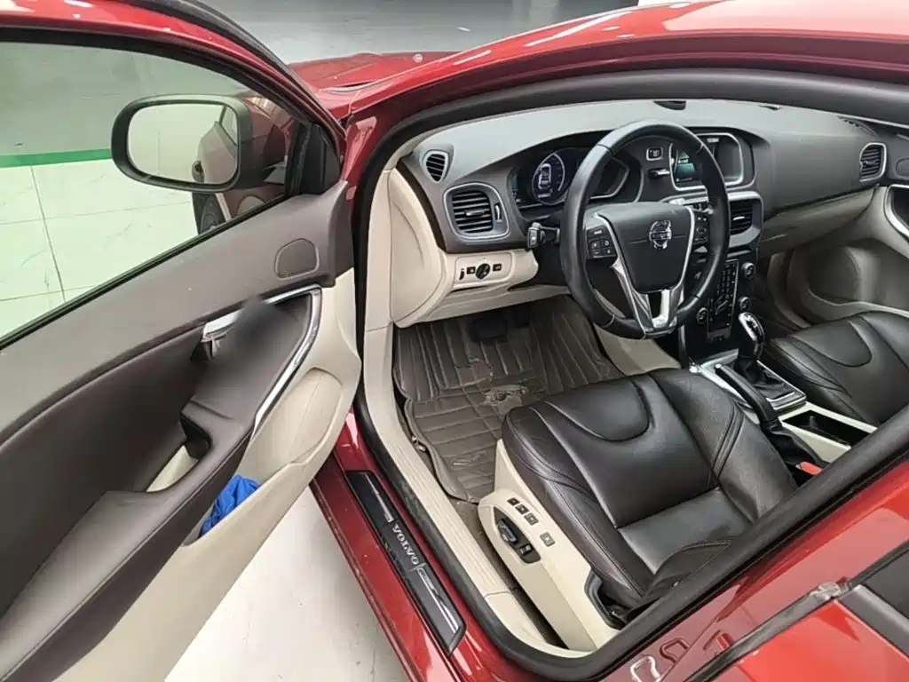 Volvo V40 — миниатюра 16