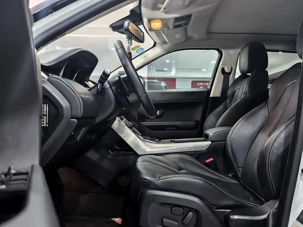 Land Rover Evoque (Import) — миниатюра 8