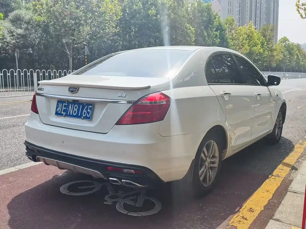 Geely Emgrand — миниатюра 4