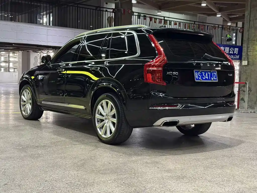 Volvo XC90 — миниатюра 11