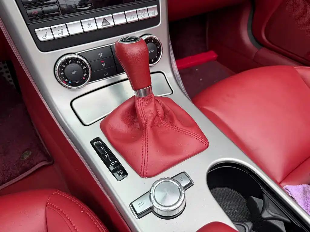 Mercedes-Benz SLK-Class — миниатюра 9