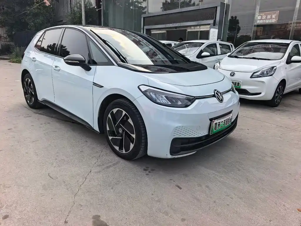 Volkswagen ID.3 — миниатюра 2
