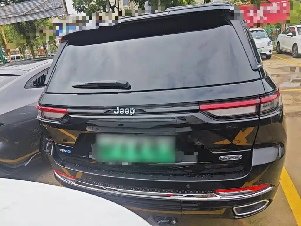 Jeep Grand Cherokee 4xe (Import) — миниатюра 6