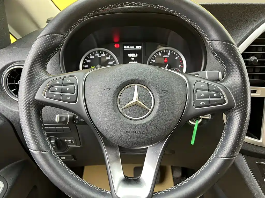 Mercedes-Benz Vito — миниатюра 31