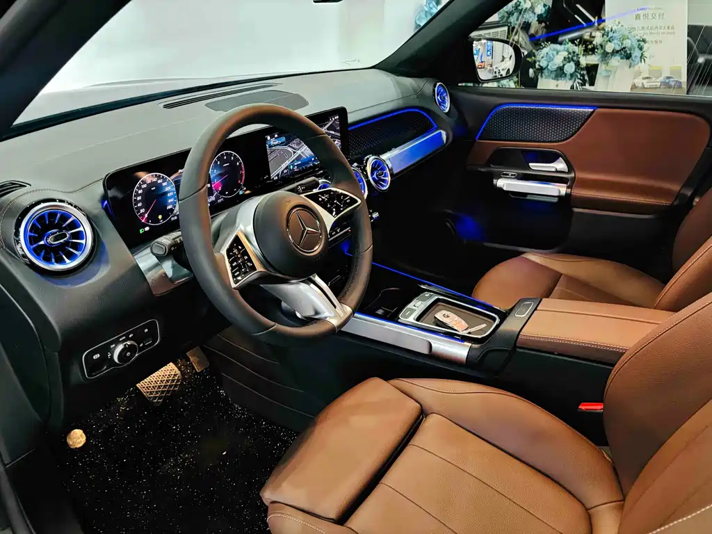 Mercedes-Benz GLB — миниатюра 14