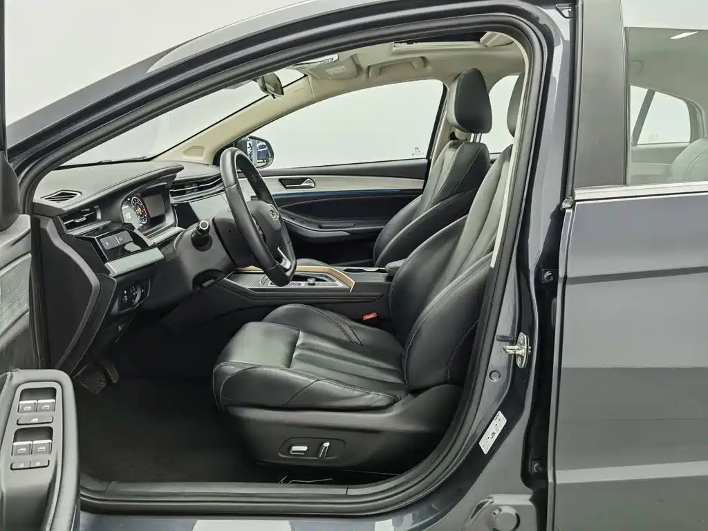 Chery Arrizo 5 PLUS — миниатюра 10