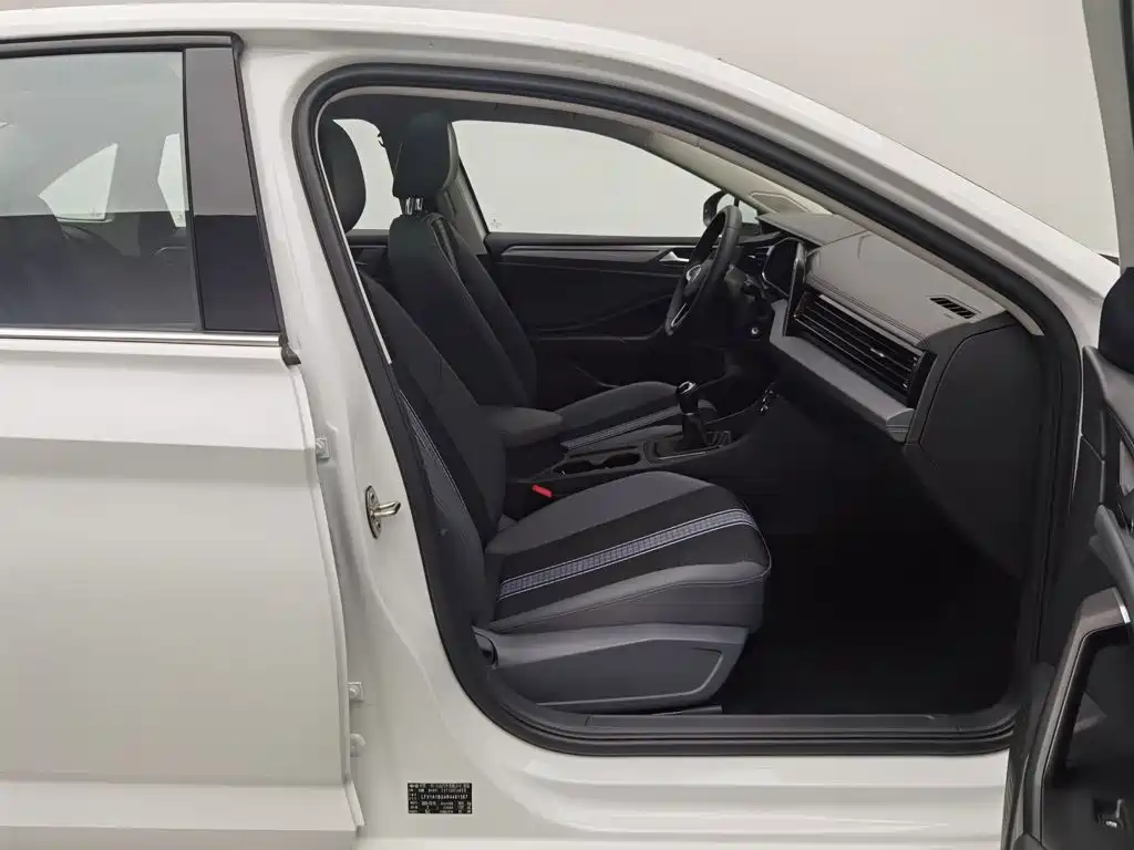 Volkswagen Sagitar — миниатюра 23