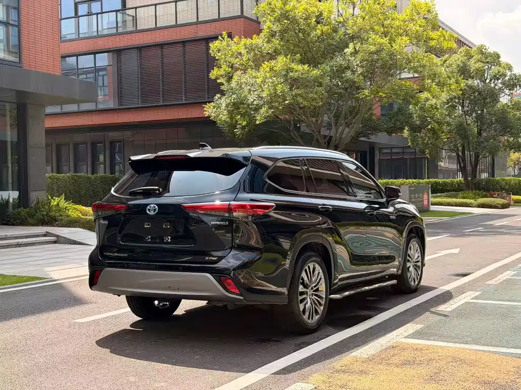 Toyota Highlander — миниатюра 6