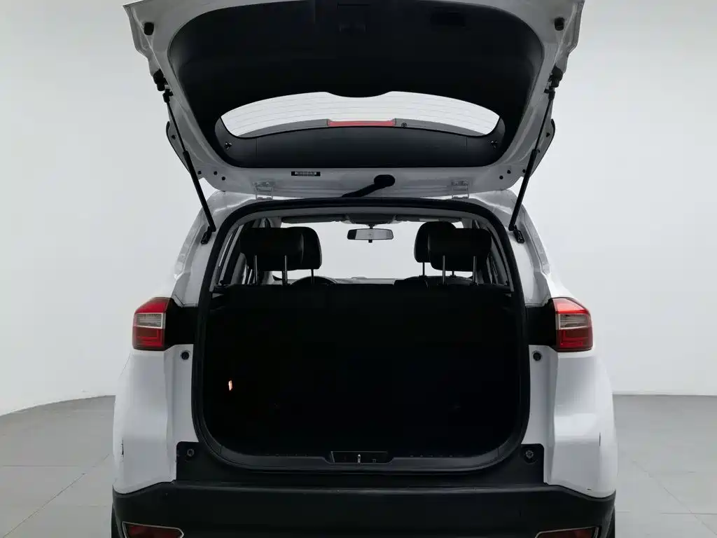 Changan CS15 — миниатюра 16