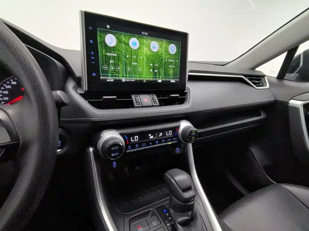 Toyota Wildlander — миниатюра 12