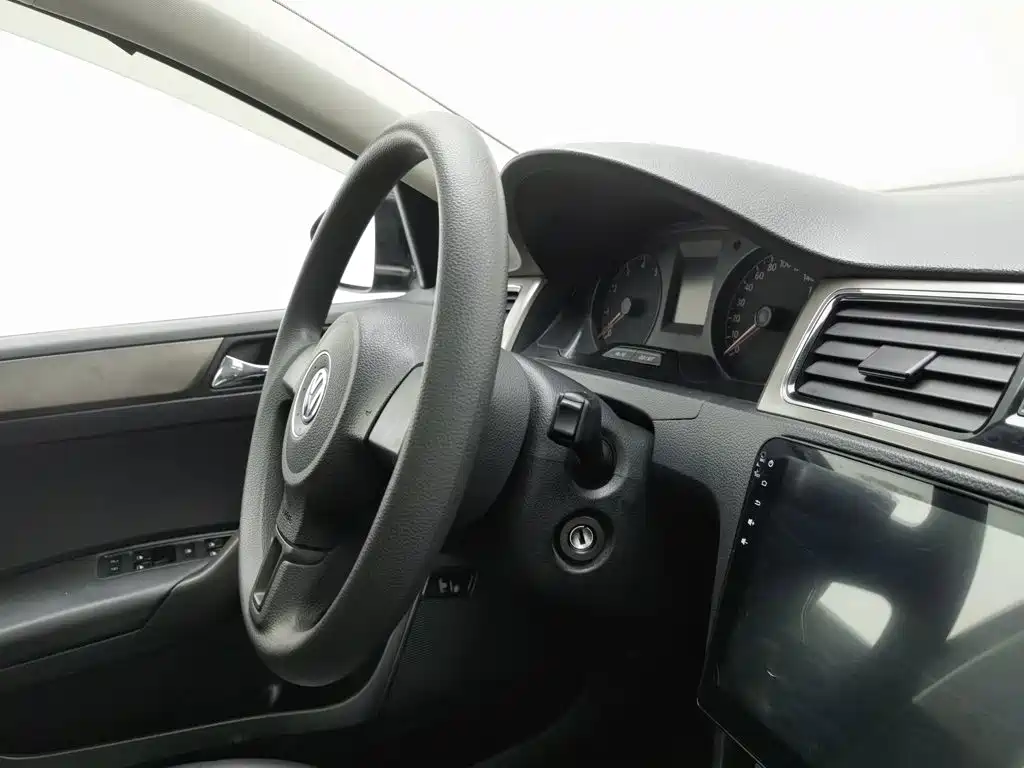 Volkswagen Santana — миниатюра 22