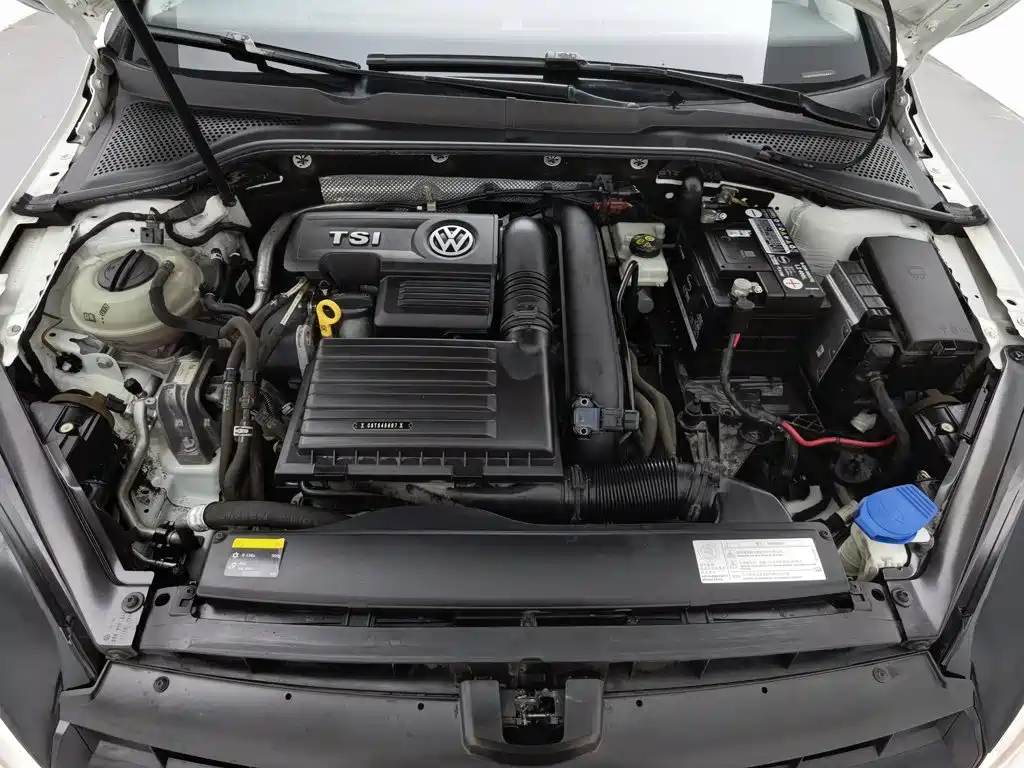 Volkswagen Golf — миниатюра 6