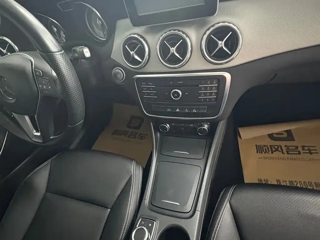 Mercedes-Benz GLA — миниатюра 8